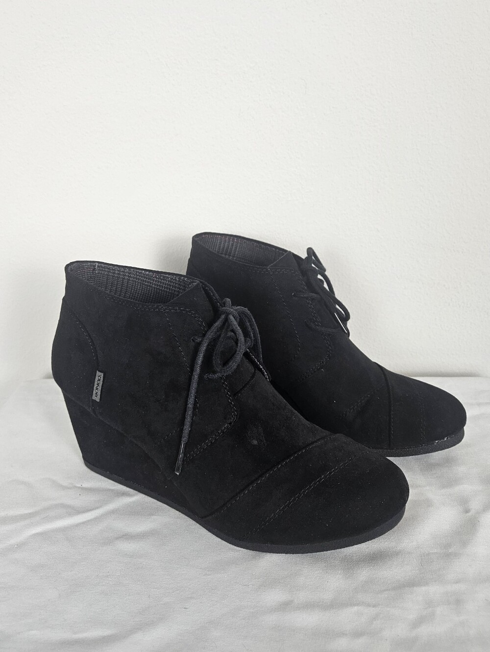Bongo Black Booties Size 9.5